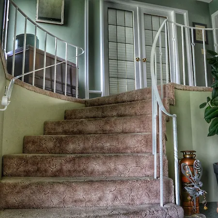 Sunny Shuswap B&B-2